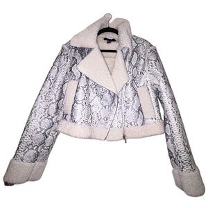 Fuzzy faux snake print cropped jacket